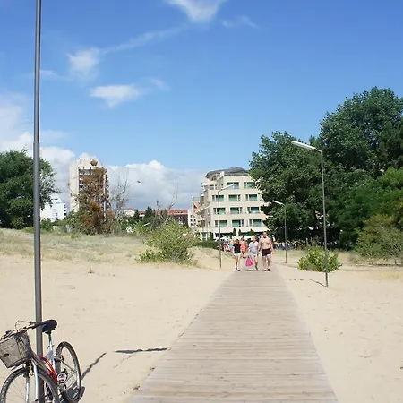 Rose Self Catering Appartement