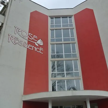 شقة Rose Self Catering *