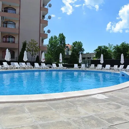 Rose Self Catering شقة